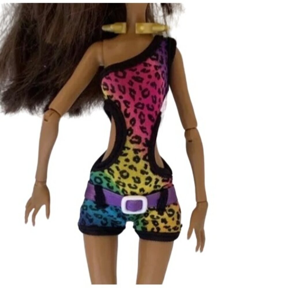 Monster High Gloom Beach Clawdeen Wolf Rainbow Leopard Print Fashion Suit